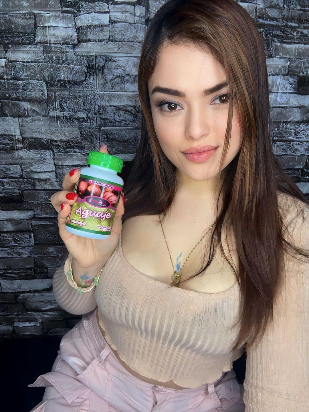 100% Natural Aguaje CurvyFruit Pills from Peru - 550mg x 100 Capsules for Curves (1 Month Supply)