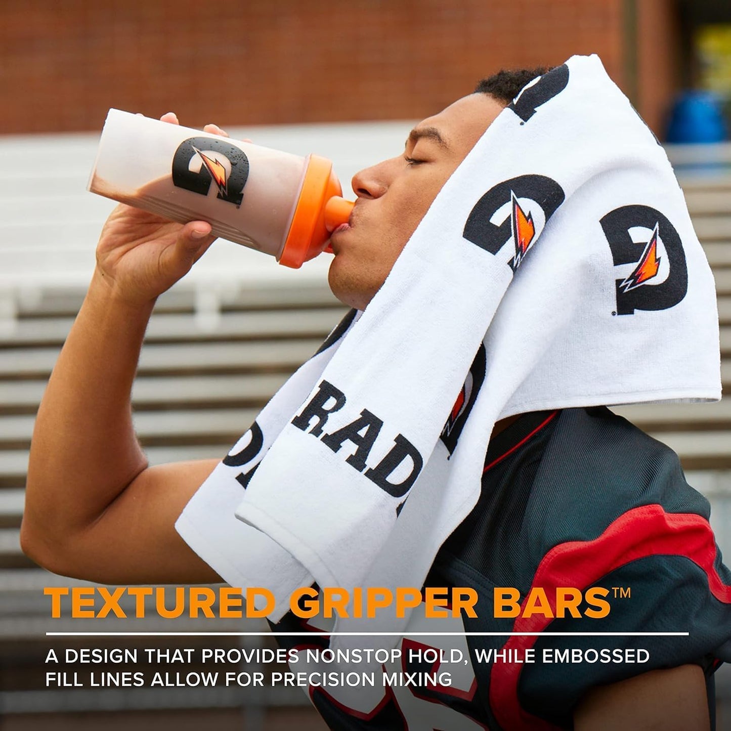ultimate-gym-bundle-gatorade-28oz-shaker-bottle-chocolate-whey-protein-powder-6