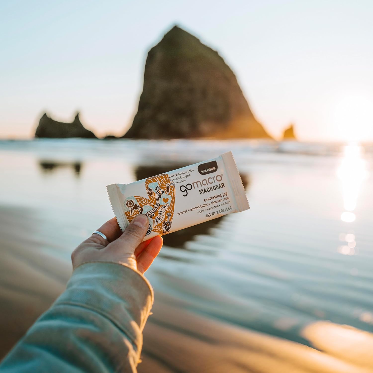 organic-vegan-protein-bars---coconut-almond-butter-chocolate-chips-23oz-12ct-by-gomacro-macrobar-6