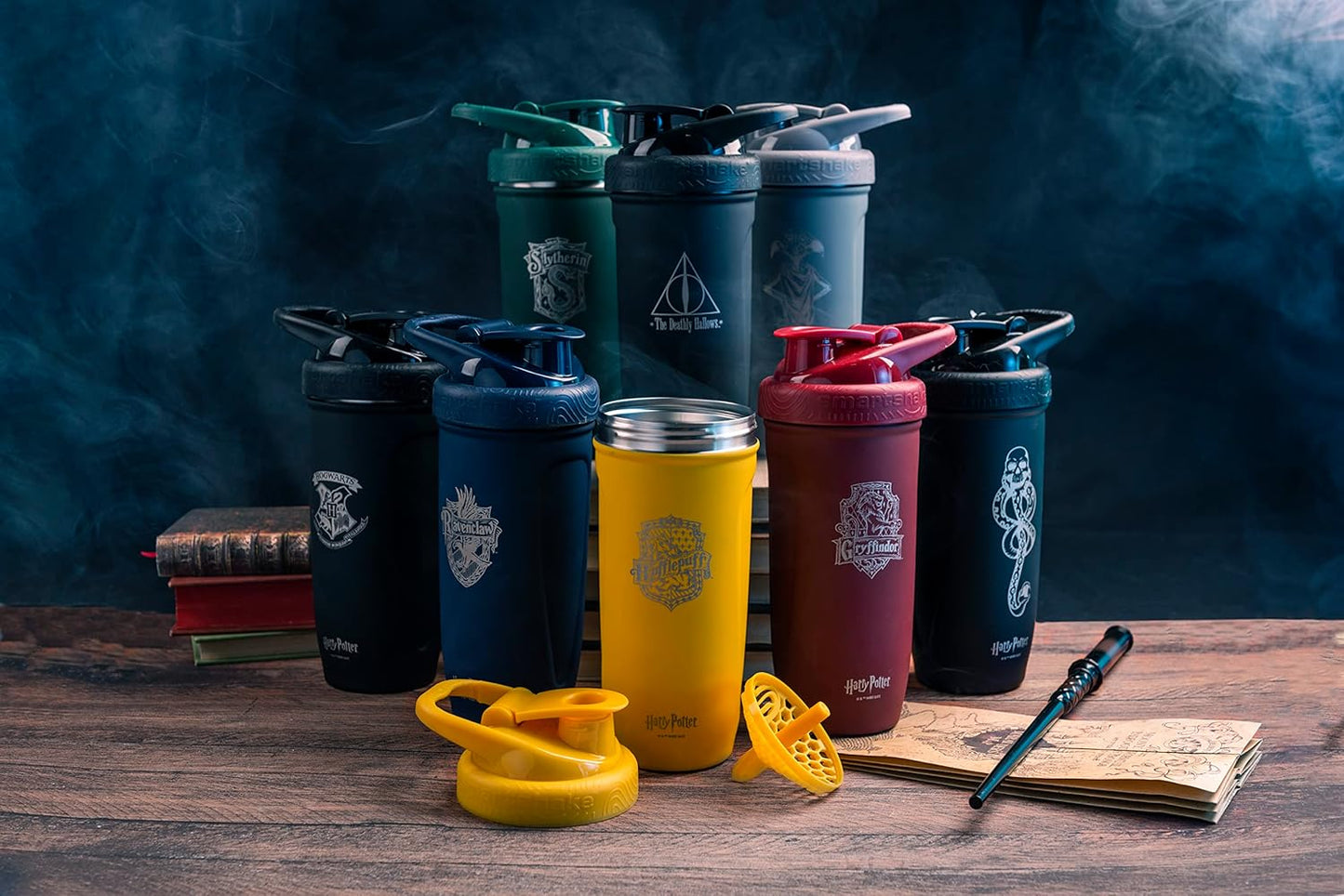 harry-potter-hogwarts-crest-stainless-steel-shaker-bottle---900ml30oz-leakproof-bpa-free-2