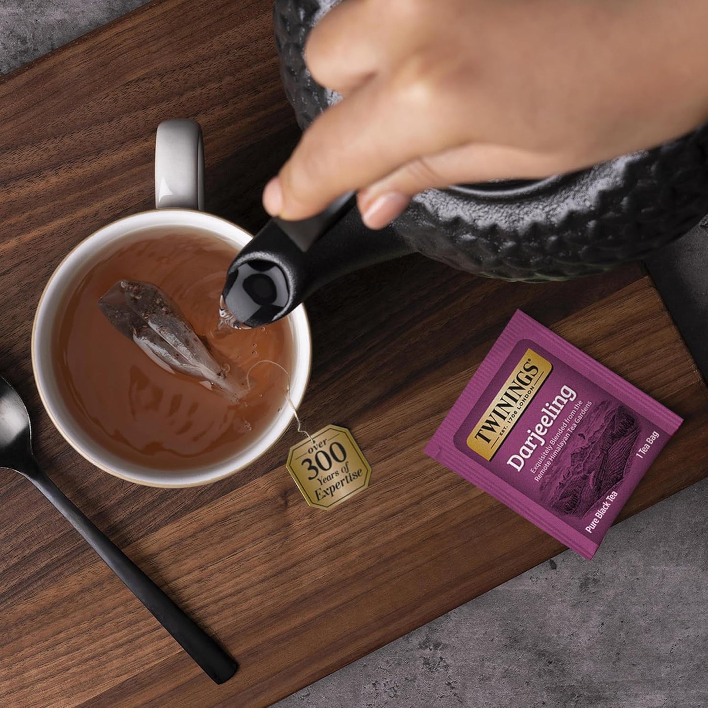 twinings-darjeeling-tea-bags---delicate-dry-black-tea-low-caffeine-coffee-alternative-individually-wrapped-40-count-6