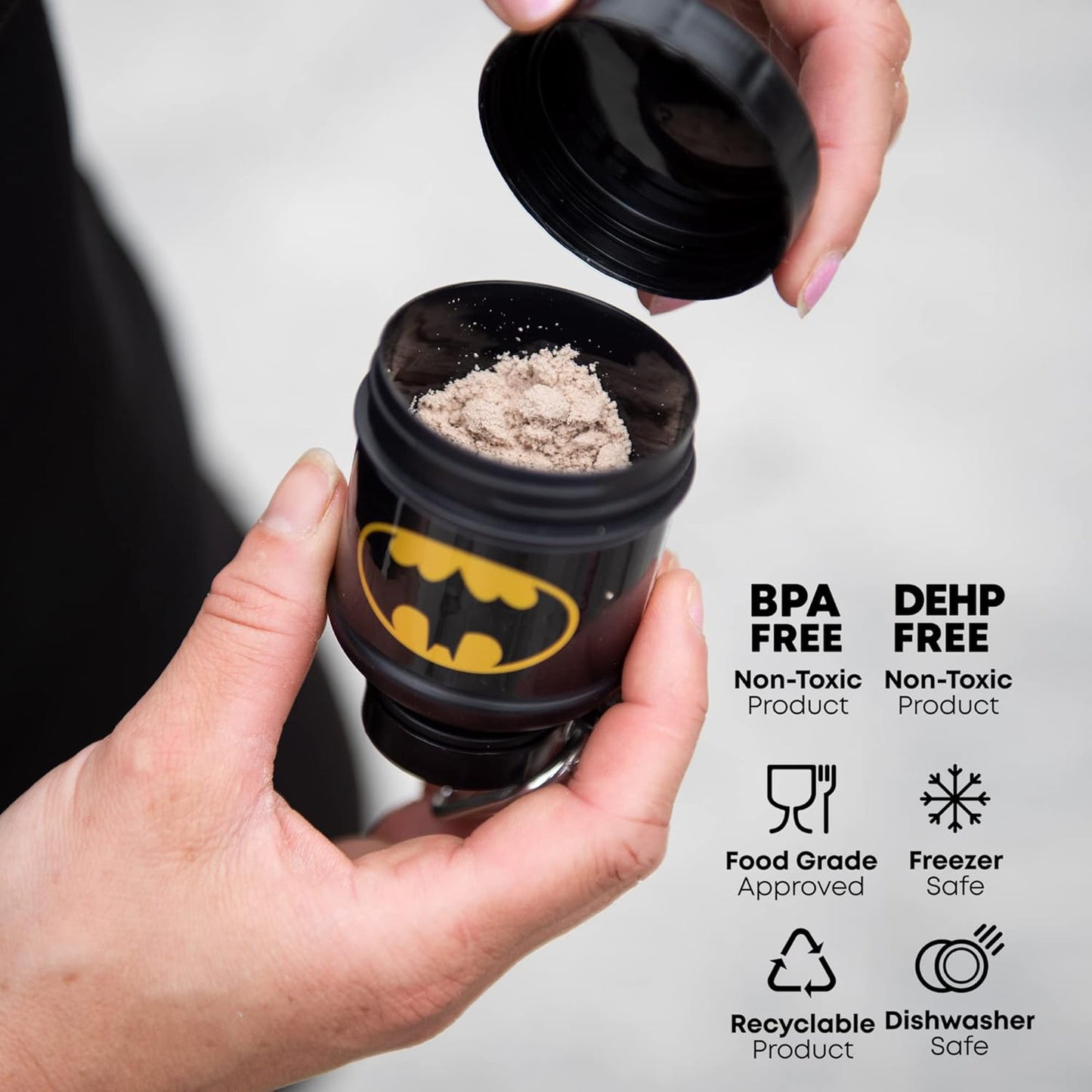 Batman Stainless Steel Protein Shaker Bundle with Funnel and Storage Containers - 900ml Shaker, 110ml Funnel, 200ml Containers