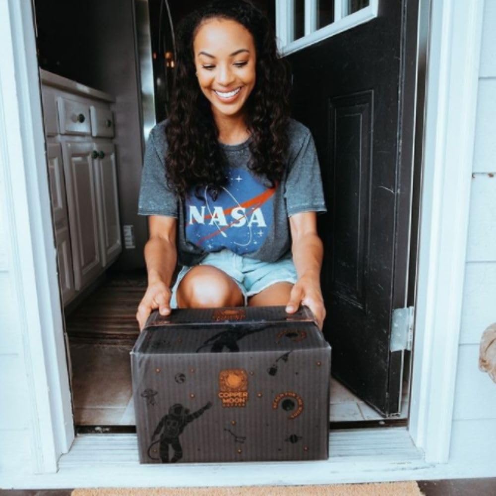 5-lb-bag-of-copper-moon-guatemalan-blend-light-roast-whole-bean-coffee-6