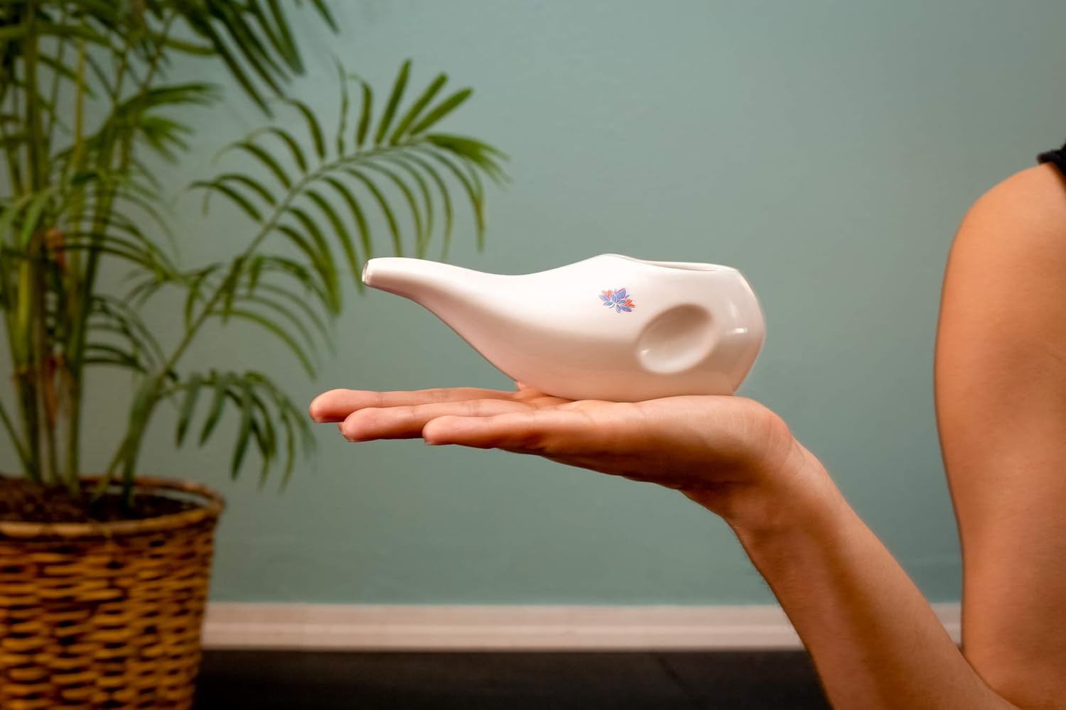 top-rated-handmade-dove-white-ceramic-neti-pot-with-ergonomic-design-5