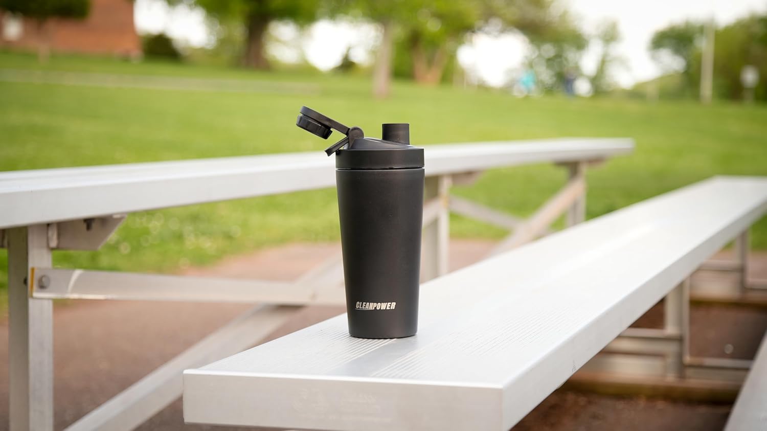stainless-steel-shaker-bottle-for-protein-shakes-smoothies-and-coffee-odor-resistant-bpa-free-lid-matte-black-3