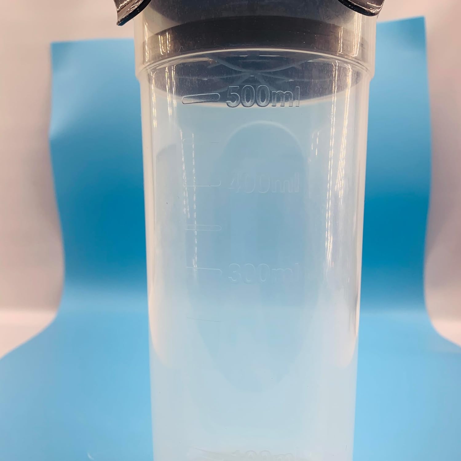 locklock-hpl934h-plastic-drink-mixer-bottle---500-ml-capacity-measurements---clear-container-with-leak-proof-twist-off-lid---steel-gray-sports-cap-5