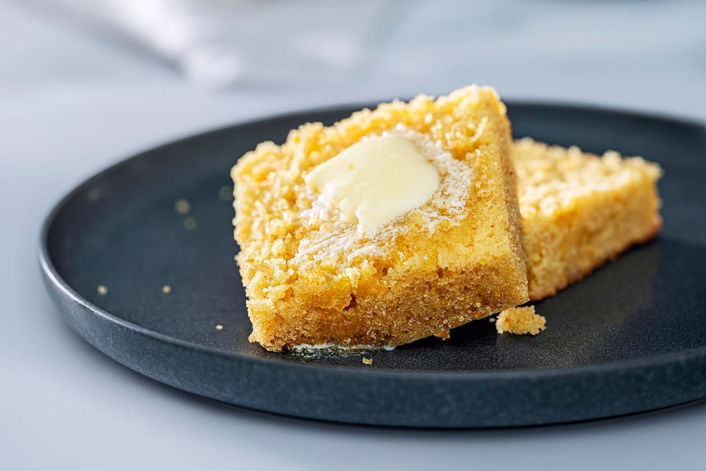 bobs-red-mill-golden-cornbread-baking-mix---52-ounces-pack-of-4-made-with-simple-ingredients-for-homemade-taste-4