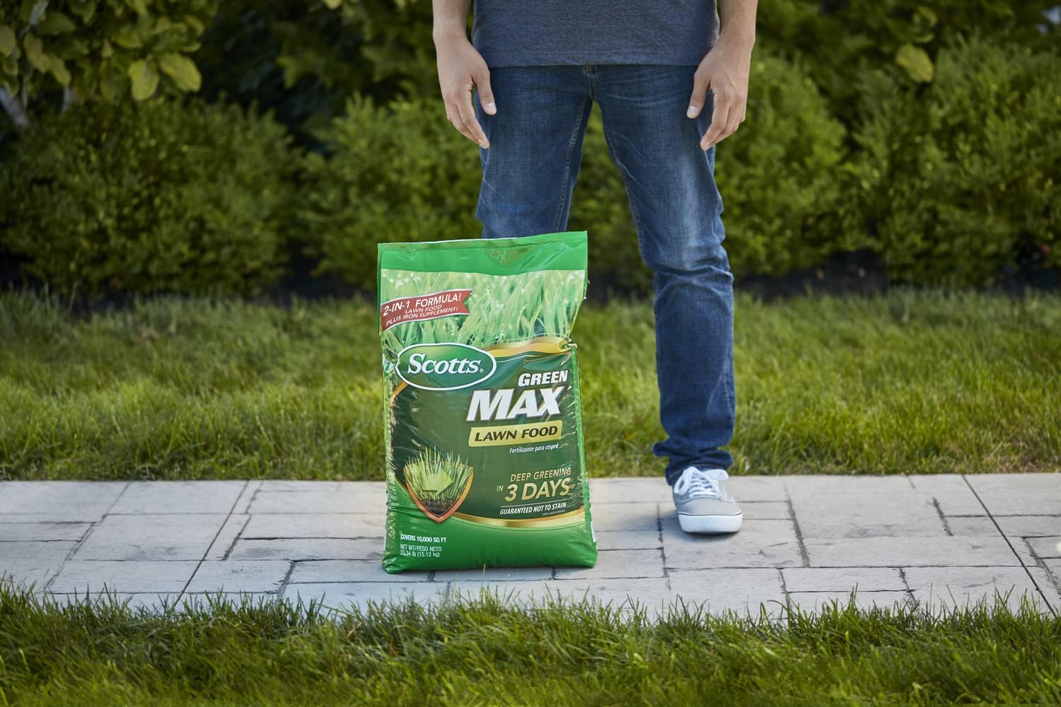 Scotts Green Max Lawn Food with Iron Supplement for Vibrant Greening, 33.33 lbs, 2-Pack - Espot.com.au