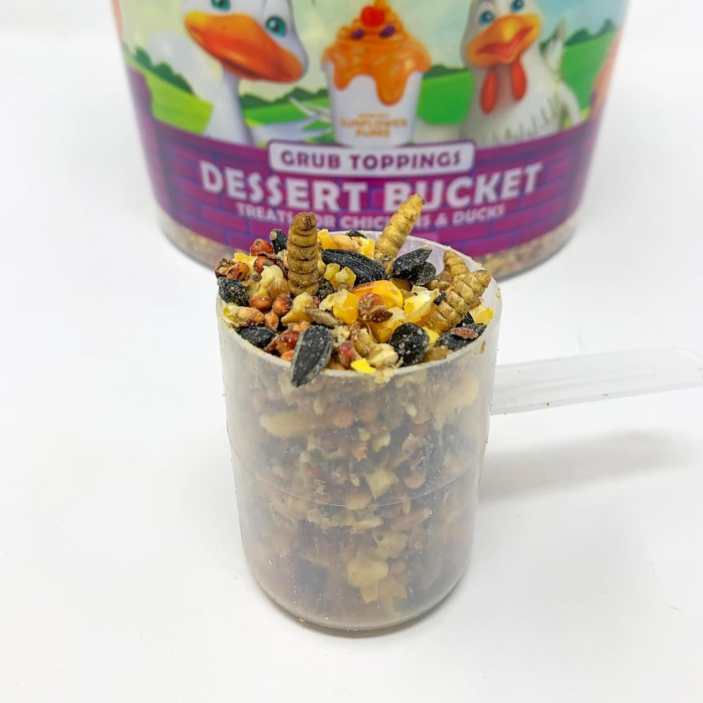 5-lb-pecking-order-dessert-bucket-grub-toppings-for-chickens-with-handle-and-scoop-2