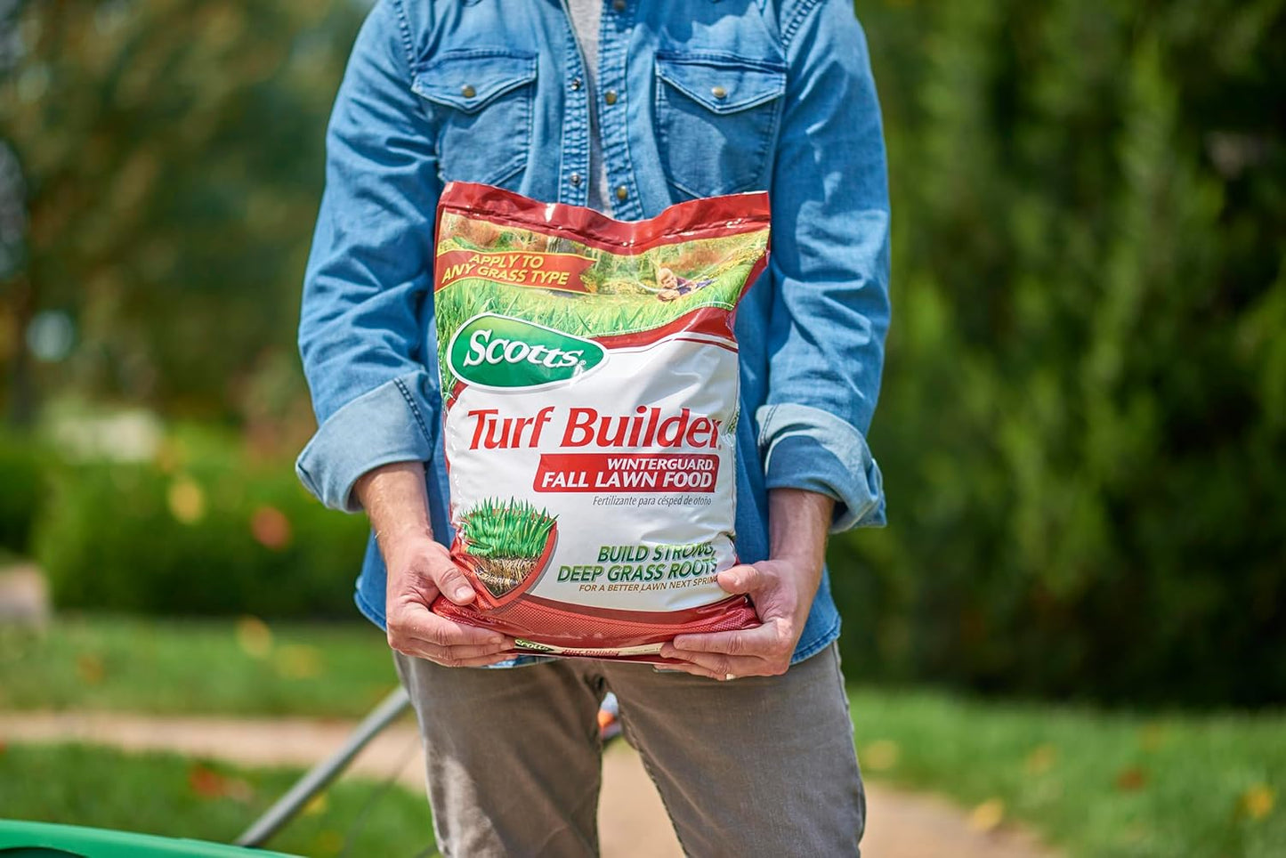 Scotts WinterGuard Fall Lawn Fertilizer - 5,000 sq. ft. Coverage - 12.5 lbs - All Grass Types - Espot.com.au