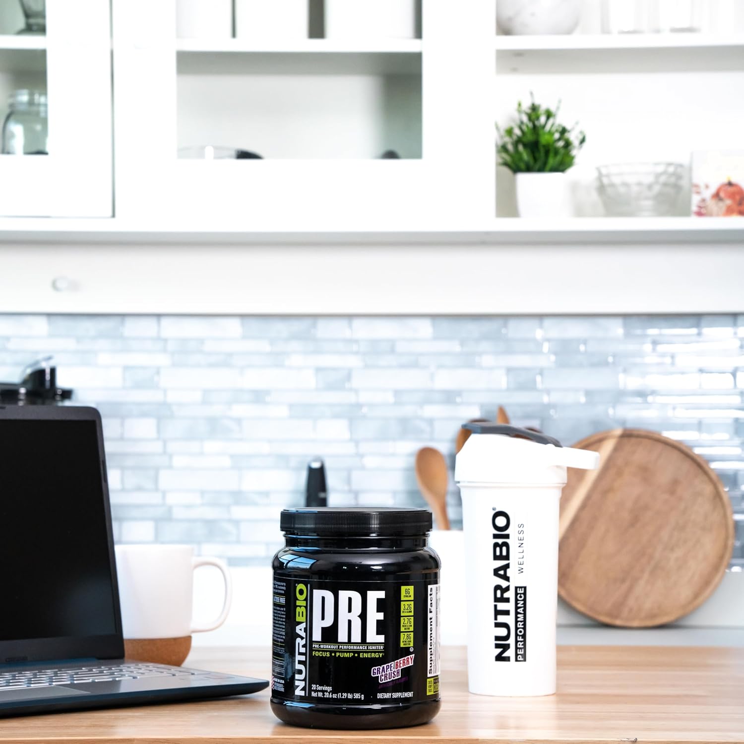 NutraBio PRE Workout Powder - Clinically Dosed Formula for Sustained Energy, Mental Focus, and Endurance - Grape Berry Crush Flavor - 20 Servings - Espot.com.au