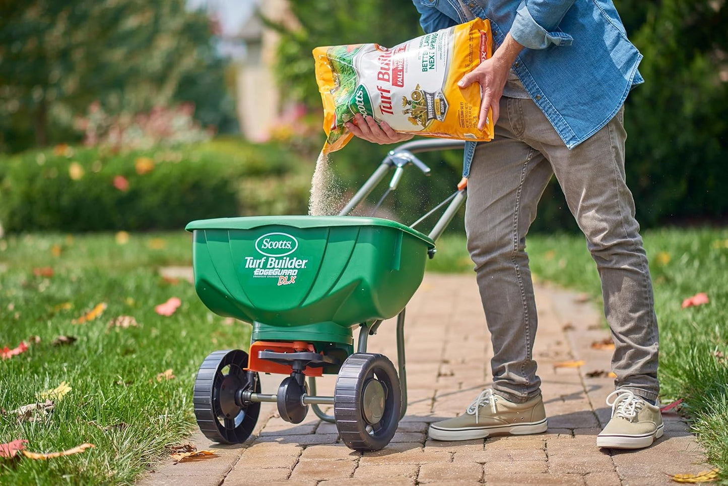 scotts-turf-builder-winterguard-fall-weed-feed3---weed-killer-plus-fall-fertilizer-for-lawns-up-to-5000-sq-ft---1429-lbs-10
