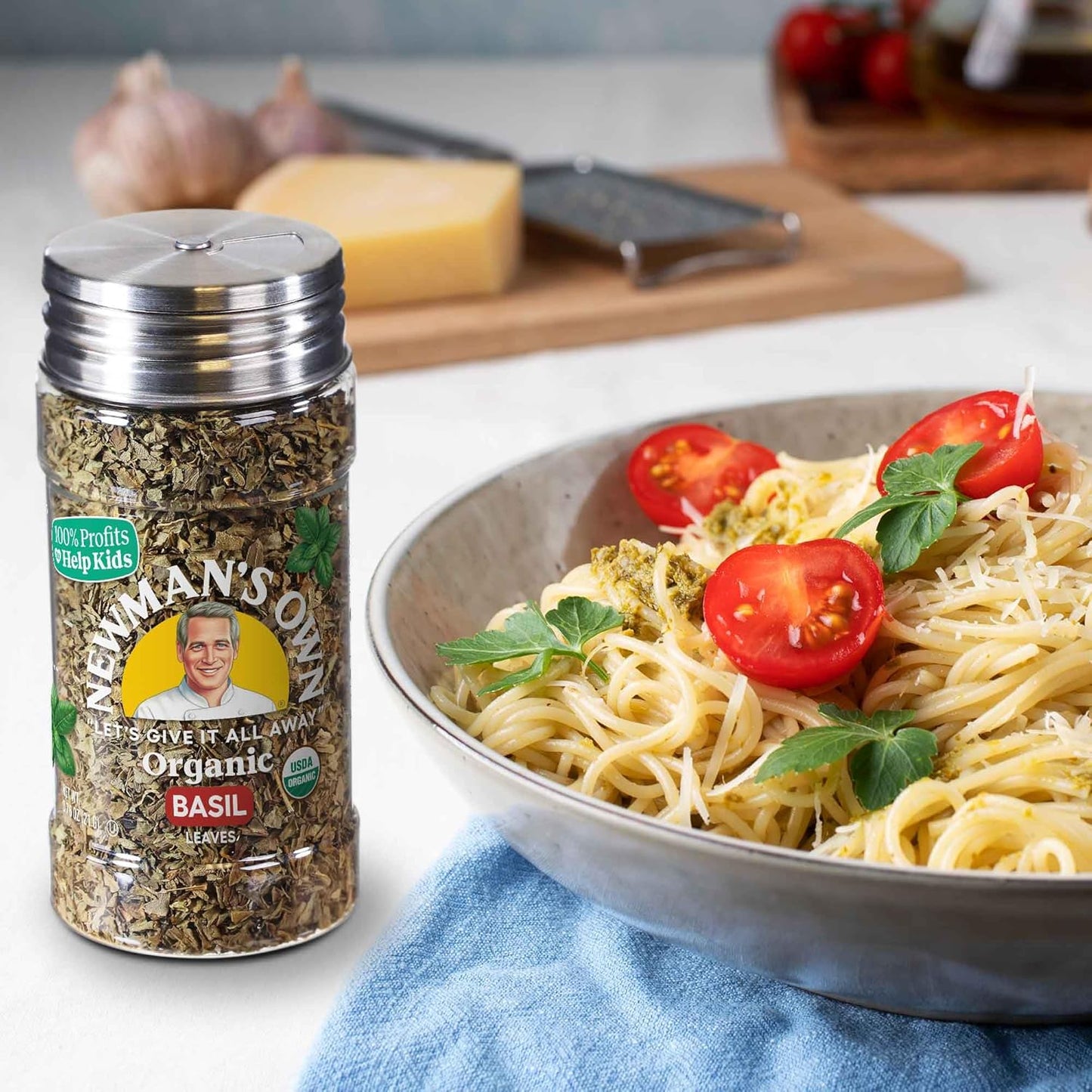 organic-basil-leaves-by-newmans-own-perfect-for-pasta-salads-and-sauces-usda-certified-non-gmo-kosher-076-oz-bottle-4