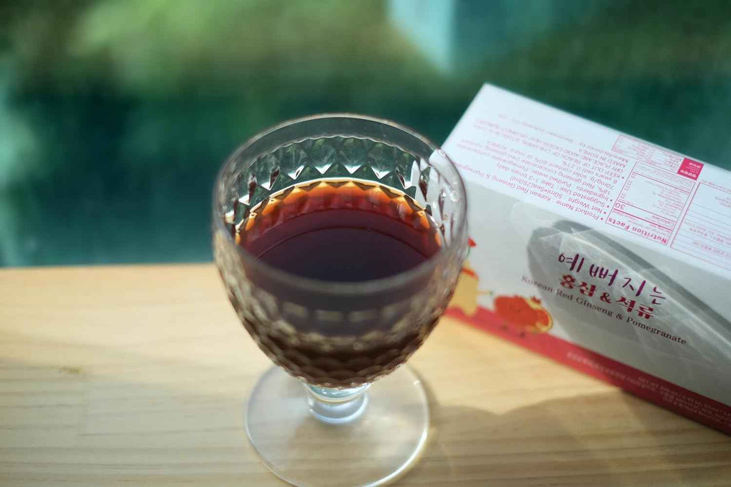 SAMSIDAE Korean Red Ginseng and Pomegranate Juice. Healthy Alternative Juice for Men and Women. K-Food. Made in Korea