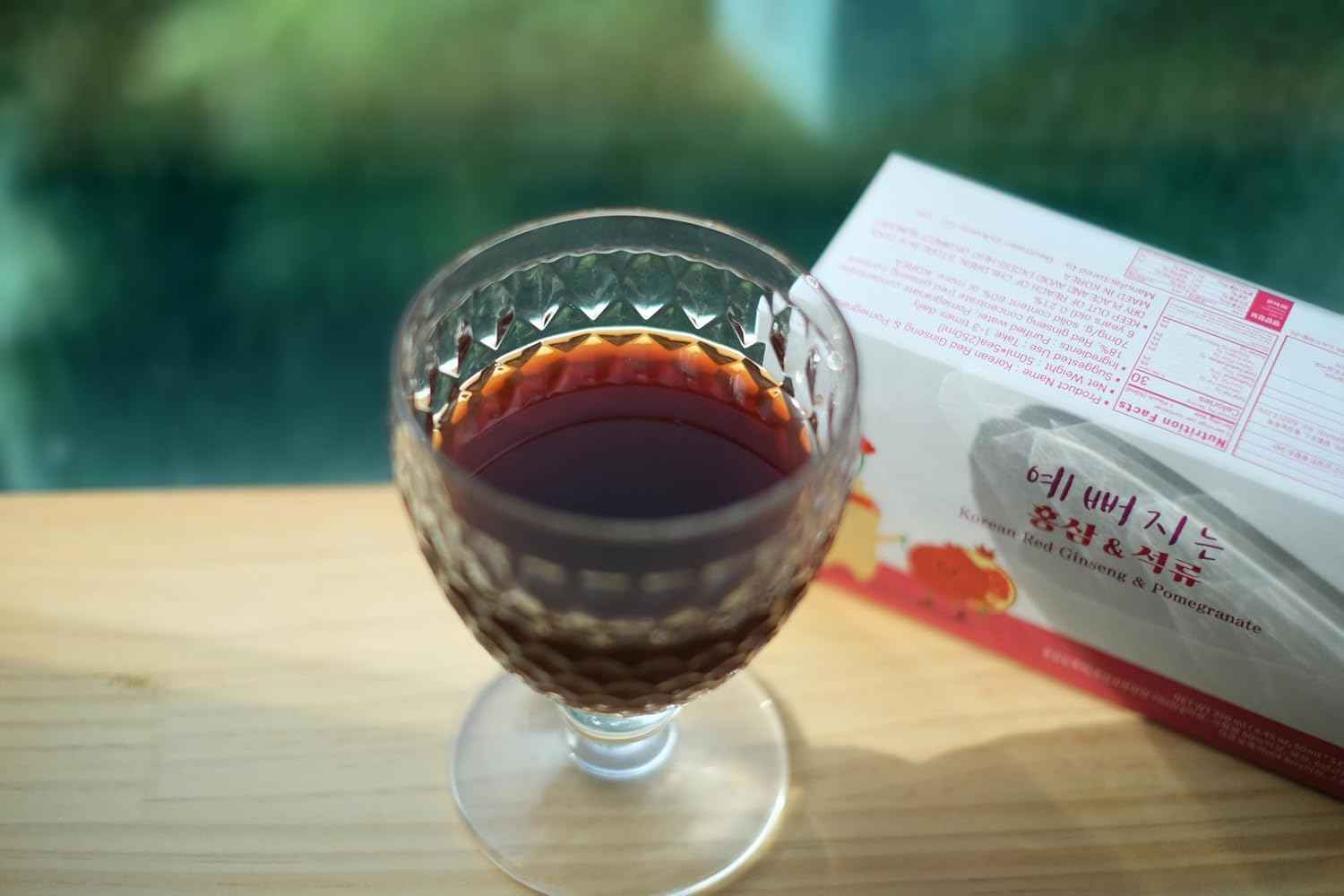 SAMSIDAE Korean Red Ginseng and Pomegranate Juice. Healthy Alternative Juice for Men and Women. K-Food. Made in Korea