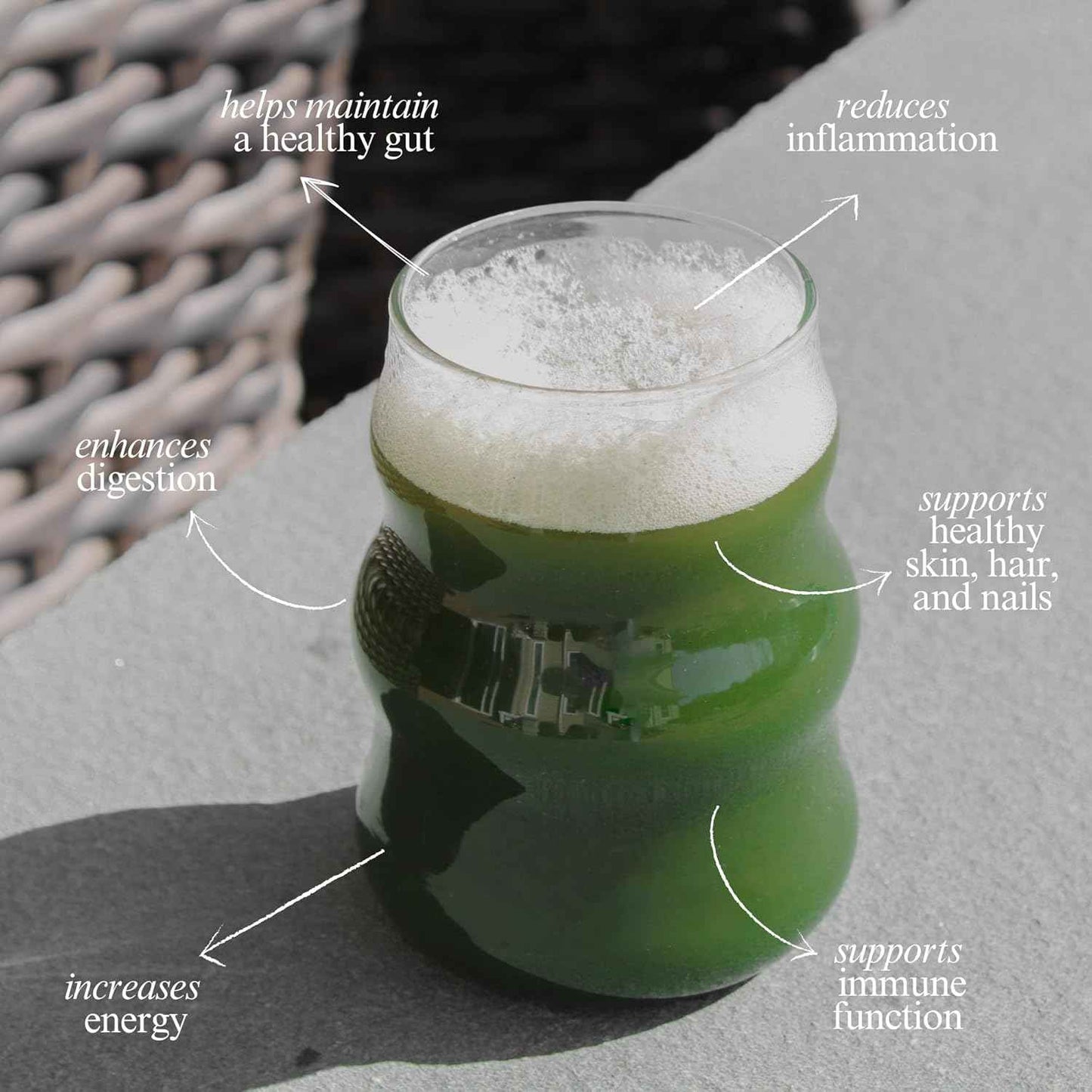 TERRA ORIGIN Healthy Greens Powder Blend | Superfoods, Probiotics, Enzymes, Spirulina | for Immune & Digestive Gut Health Support | Energy & Wellness Boost | 30 Servings (Kiwi Strawberry)