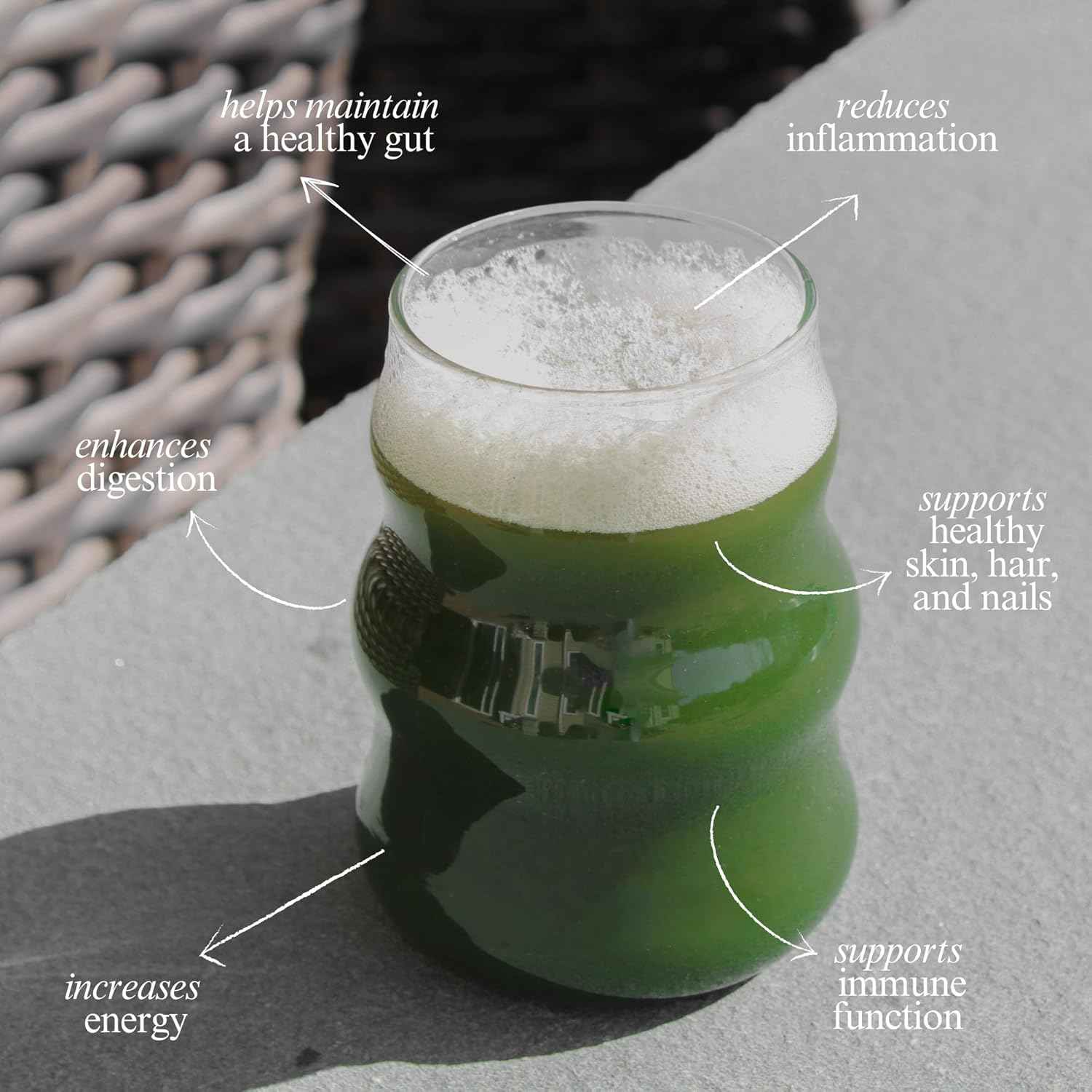 TERRA ORIGIN Healthy Greens Powder Blend | Superfoods, Probiotics, Enzymes, Spirulina | for Immune & Digestive Gut Health Support | Energy & Wellness Boost | 30 Servings (Kiwi Strawberry)