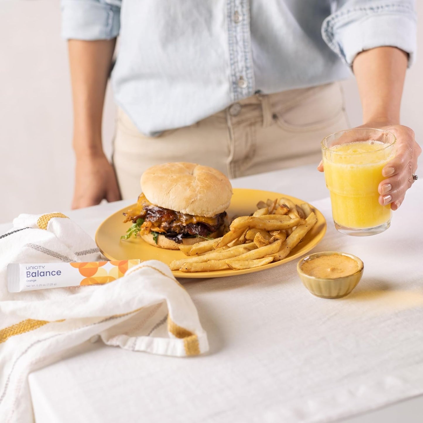 UNICITY Feel Great System: Natural Balance Pack with Natural Orange & Lemon - 30 Day Supply